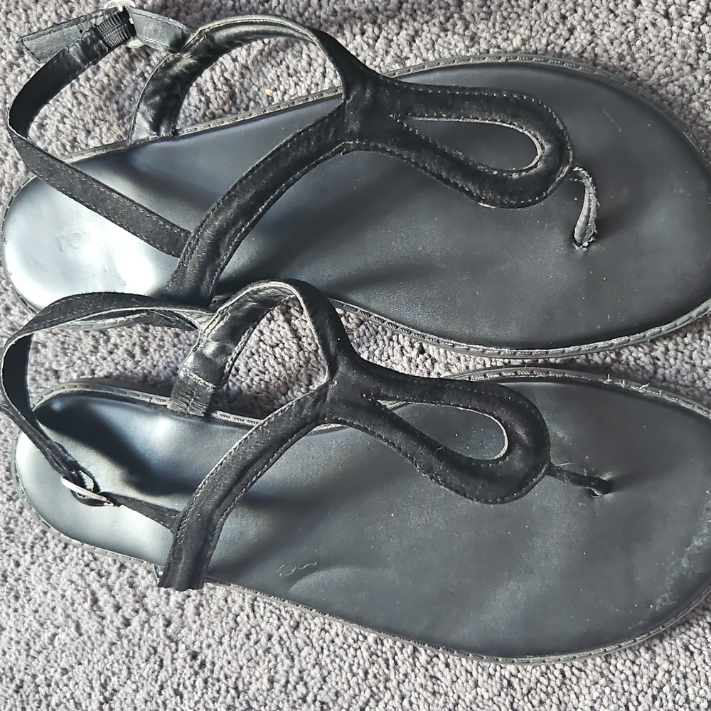 Sandals‎